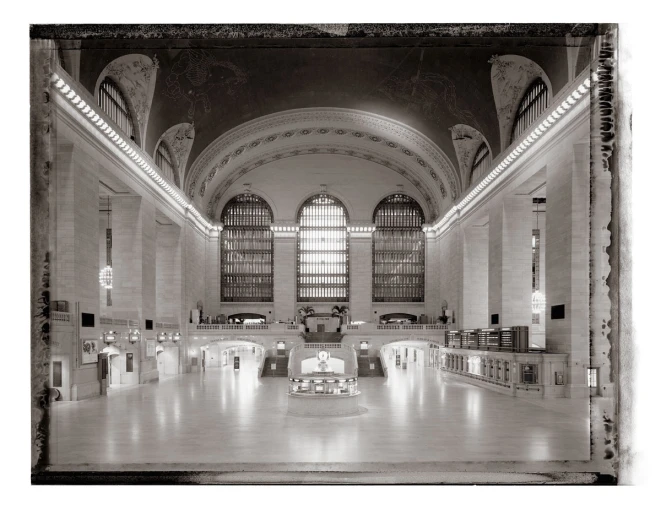 Christopher-Thomas-Grand-Central-Terminal-II-New-York-2001-Hamiltons-Gallery